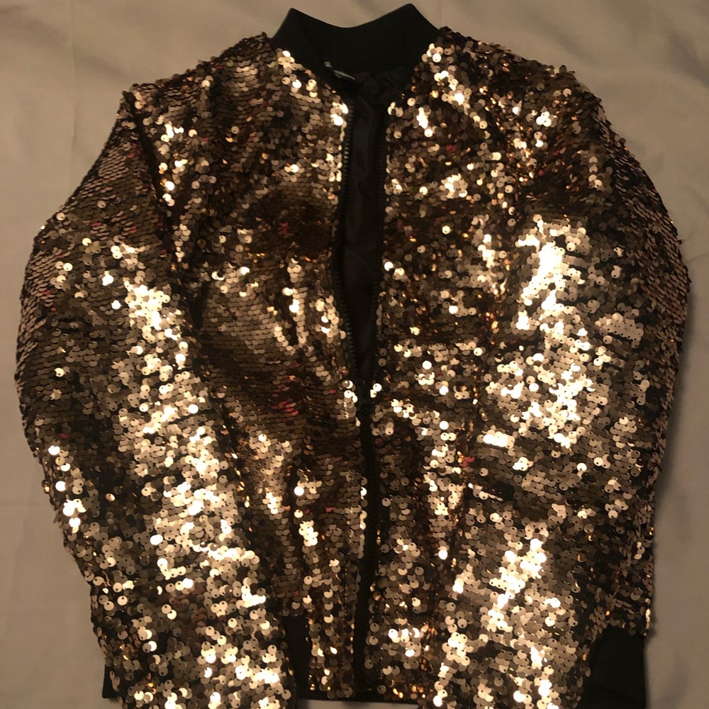 Gold sequence light weight jacket